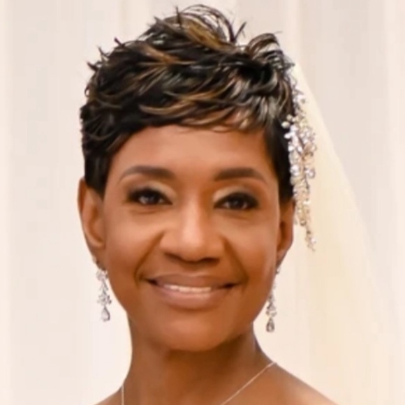 Meet your Posher, Michelle - Picture 3 of 12